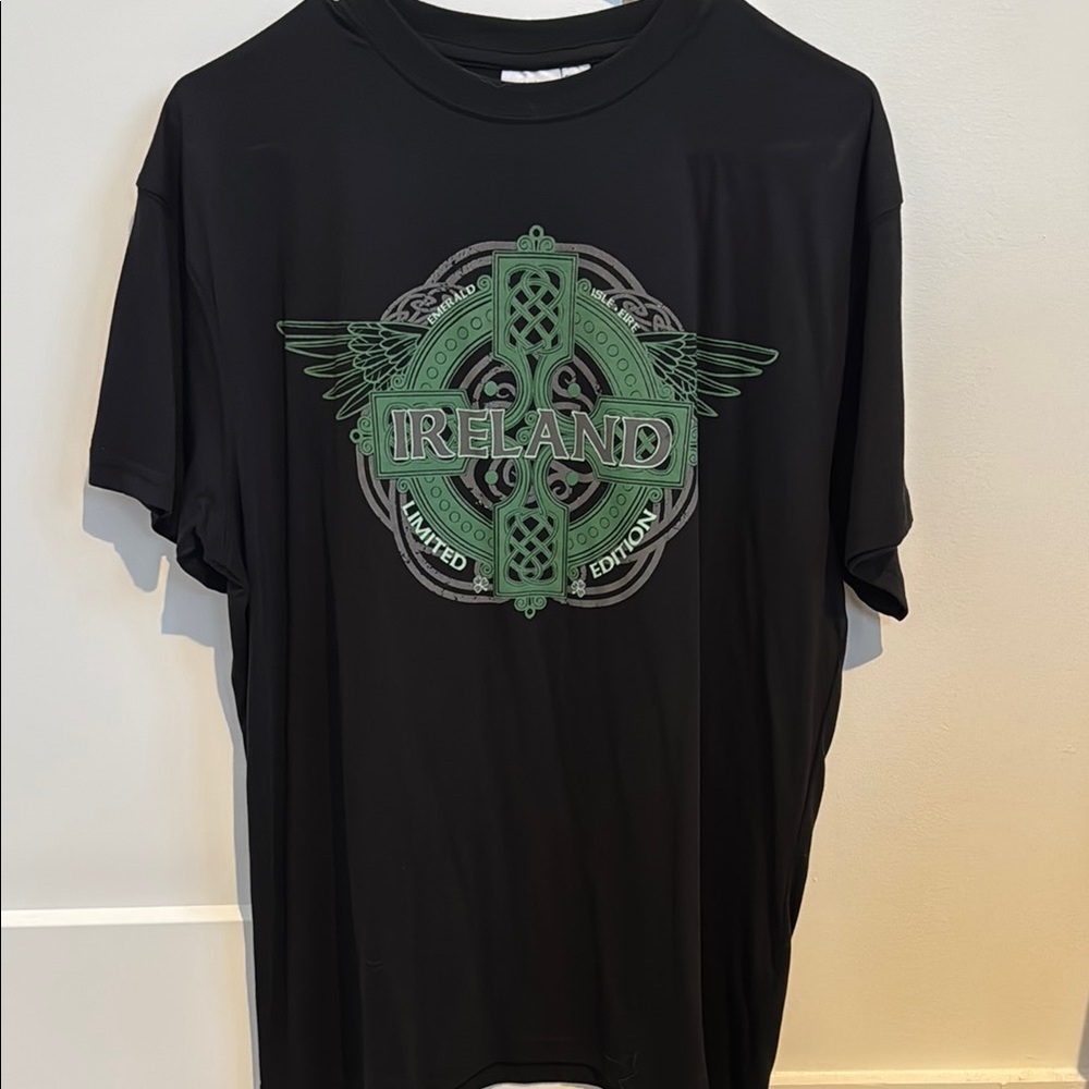 Black Celtic Graphic Ireland Short Sleeve Tee